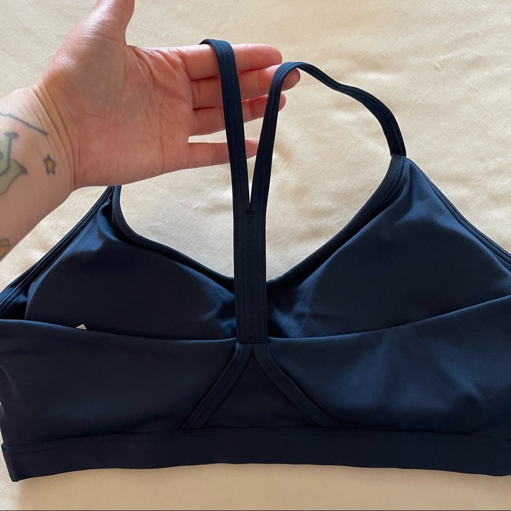 Gymshark V Neck Sports Bra - Navy - Picture 3 of 6